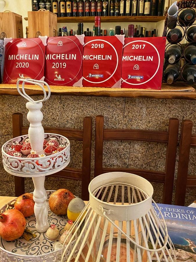 Locanda Tipica Sa Corte Ольєна Екстер'єр фото