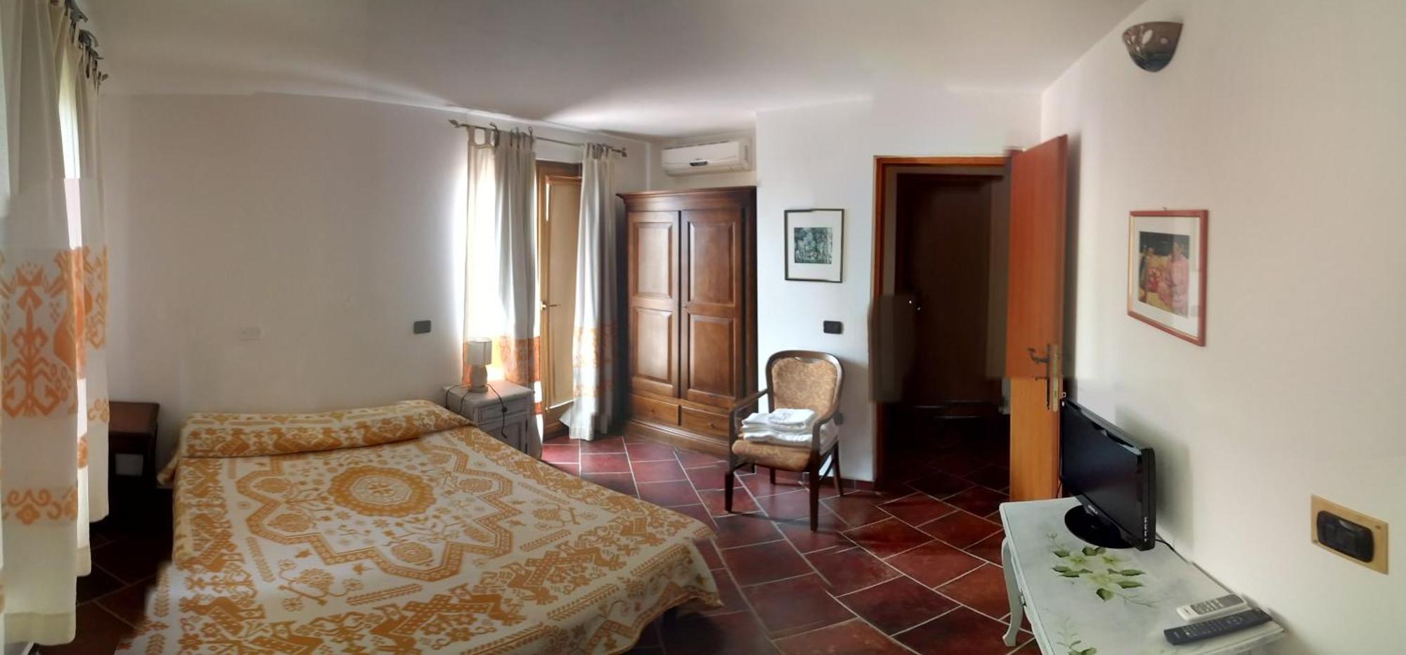 Locanda Tipica Sa Corte Ольєна Номер фото