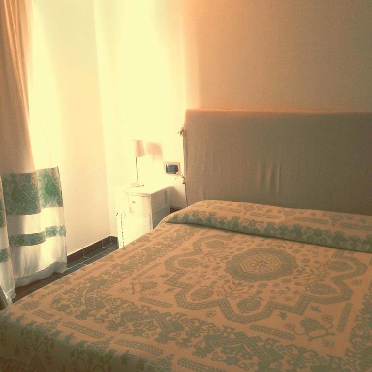 Locanda Tipica Sa Corte Ольєна Екстер'єр фото
